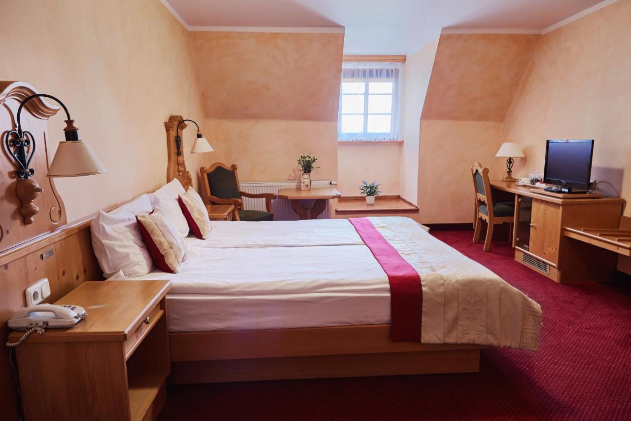 Hotel Pod Cizemka Sandomierz Luaran gambar